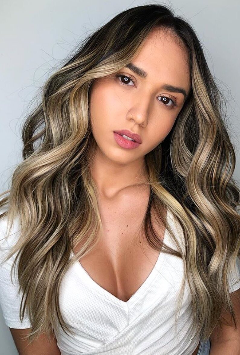 Scalp peeling: why is it a key to healthy hair?