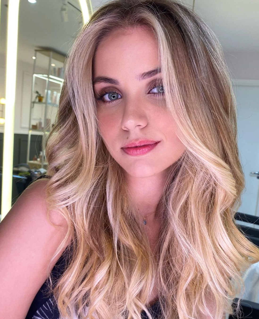 Achieving Lustrous Locks: BRAE's Ampoules for Shine and Gloss