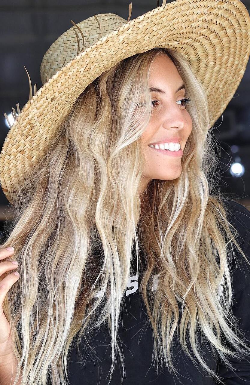 Ash blonde: winter haircare tips
