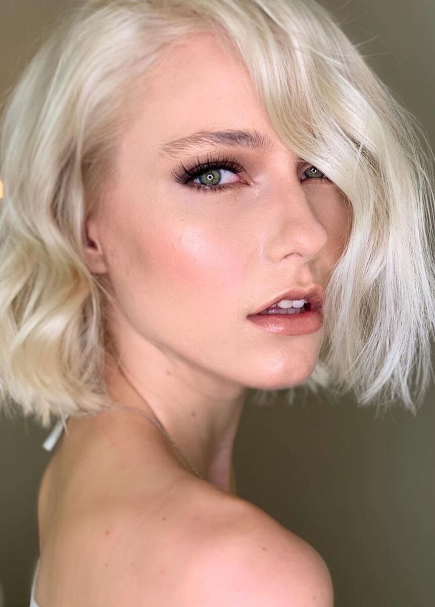 Brunettes vs Blondes: what Braé haircare series to choose?