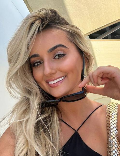 Blonde Hair Styling Secrets: Aiding Your Locks with BRAE Essential Spray