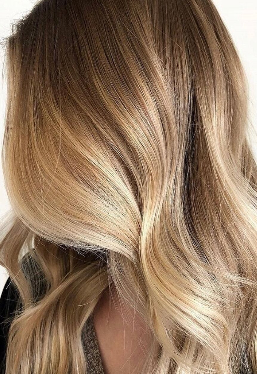 Choose the right shade of blonde according to your color type!